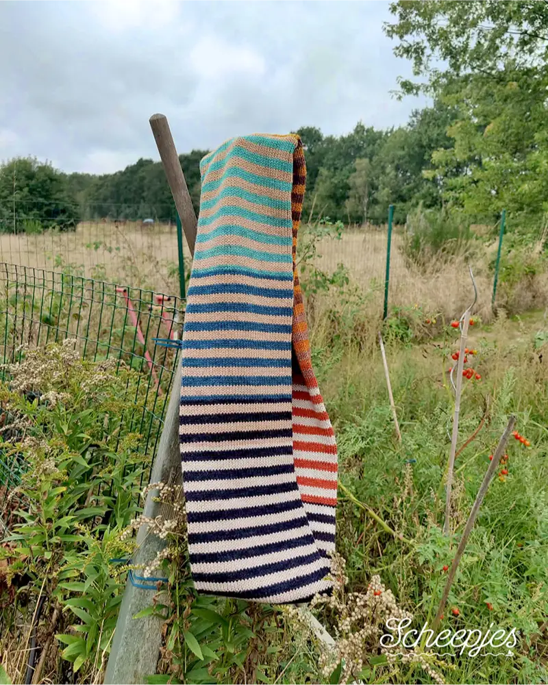 Scheepjes - Stripey Infinity Scarf | Het Wolhuis Scheepjes - Stripey Infinity Scarf | Het Wolhuis